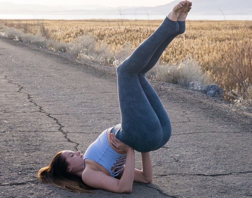 长期久坐你的腰还好吗？不妨练一练这些瑜伽体式，缓解腰椎不适