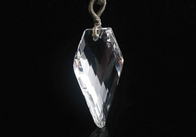 水晶跟其他珠宝玉石相比优势在哪里