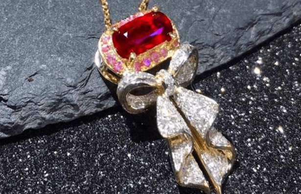 尖晶石竟然可以替代红宝石？怎样分辨真假红宝石？