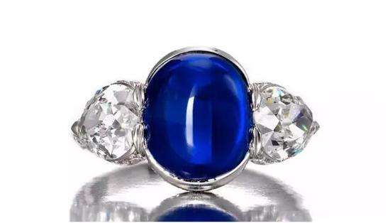 坦桑蓝宝石值不值得我们收藏？坦桑蓝宝石和坦桑石的区别你知道吗？