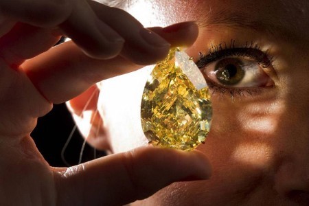 投资彩色钻石的三种货型