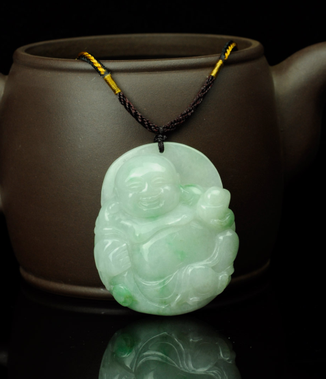 翡翠玉佛是中华玉石艺术和佛文化的结合
