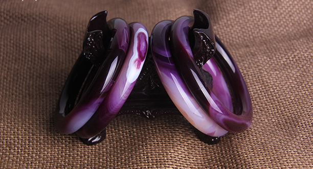 神秘高雅的紫玉髓 紫玉髓饰品的功效有哪些？