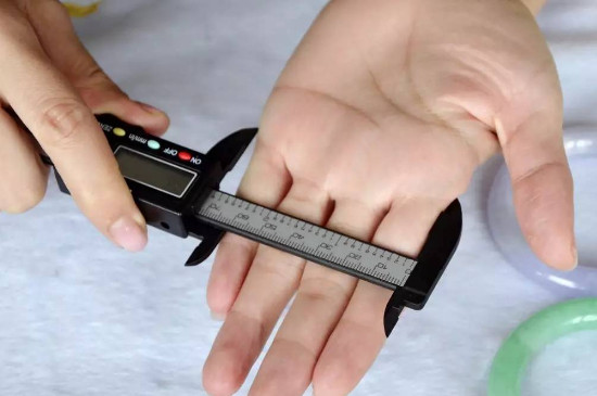 手镯尺寸测量