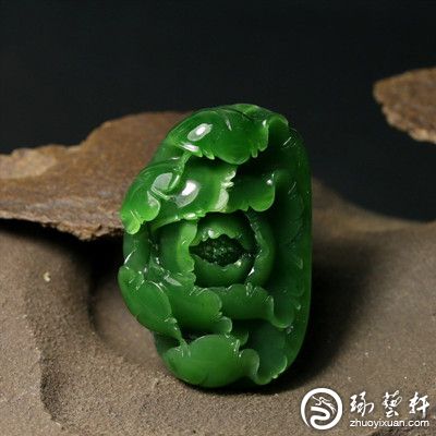 真正收藏级的菠菜绿碧玉