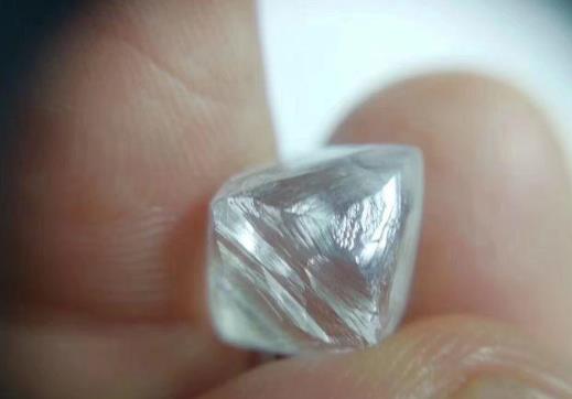 如何鉴定钻石真假-钻石真假辨别知识