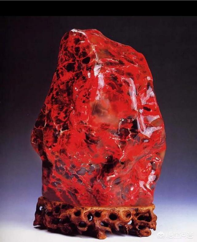 最好的红玉石,为什么说昌化鸡血石是最好的鸡血石？