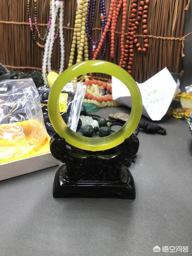 岫玉中品种最好的玉,为什么有人会说辽宁的岫岩玉有名？