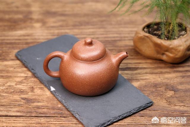 和田玉可以用茶水养吗,紫砂壶看着干涩的，是泥料不好吗？