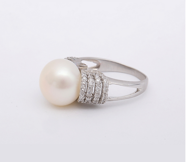 珍珠的形状 养殖海水珠的淡水珠的形状有何不同