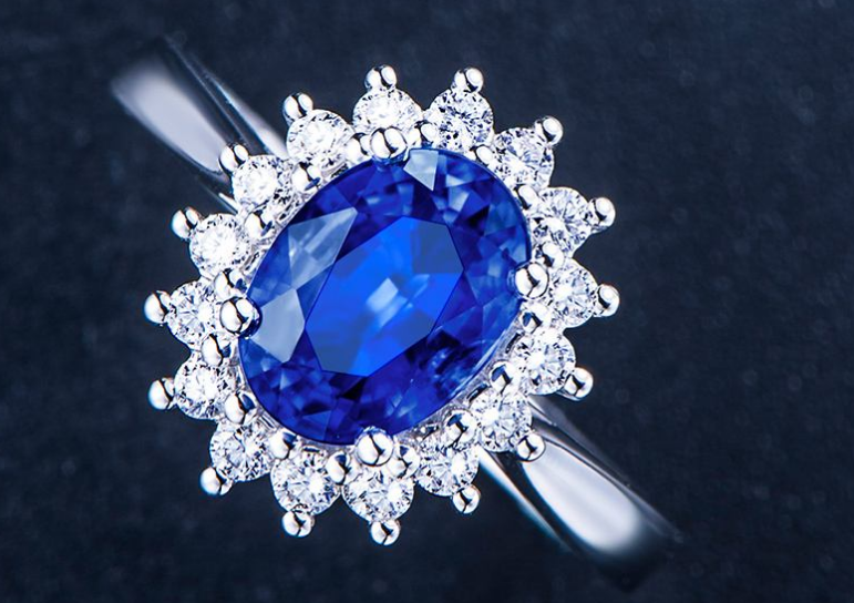 天然蓝宝石有什么特点？天然蓝宝石的价格怎么样？