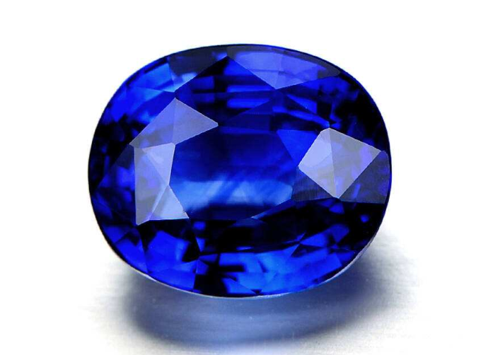 天然蓝宝石裸石的价格怎么样？如何挑选品质上佳的蓝宝石裸石？