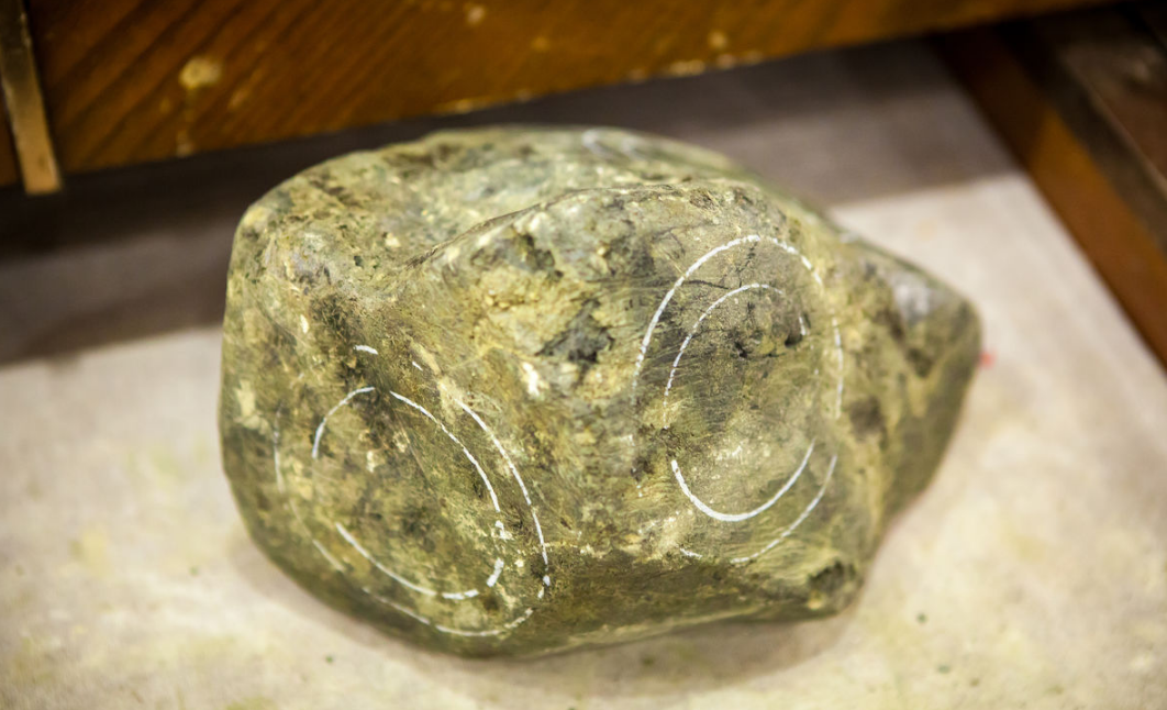 翡翠原石的质量其实也是有好坏的，可不想咱们想的那么的简单。