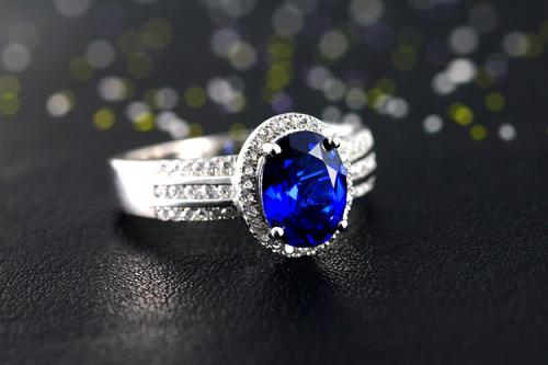 蓝刚玉和蓝宝石有什么区别？蓝刚玉和蓝宝石的价格怎么样？