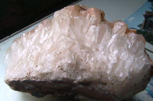 天然水晶石价格多少钱一公斤,