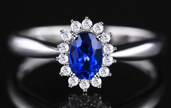 天然蓝宝石戒指的价格