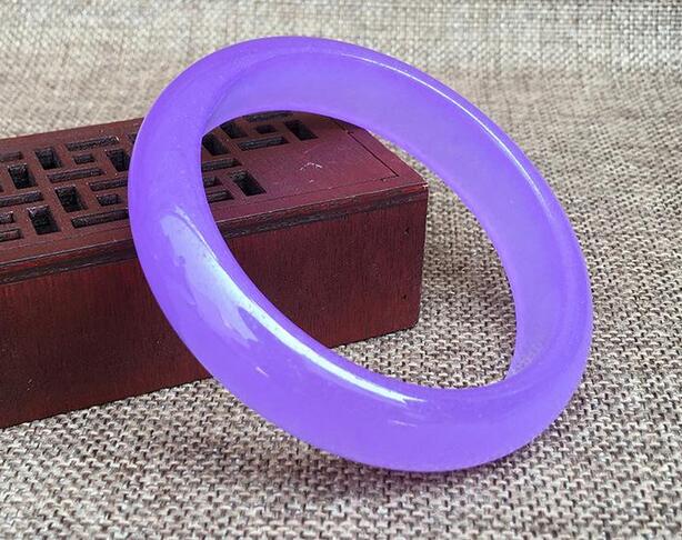 紫翡翠手镯的价格一般是多少 多数人能负担得起