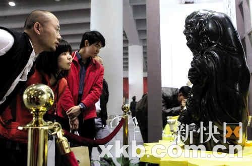 价值3亿元的玉雕在广州展出