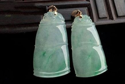 How much is the price of ice jadeite pendant 糯种翡翠怎么样？糯种翡翠值不值得保藏？