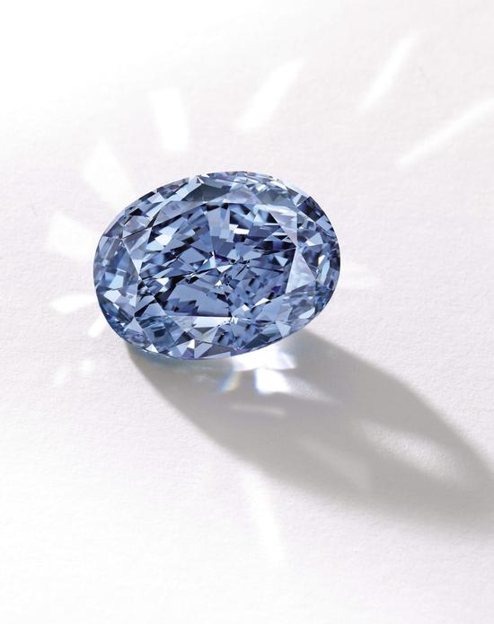 金丝玉手镯图片价格10.1克拉最大椭圆形鲜彩蓝钻将亮相香港苏富比