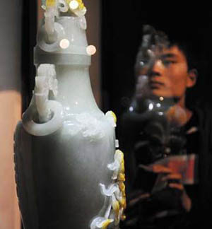 冰种翡翠原石皮壳表现中国玉雕石雕作品 巧夺天工(图)