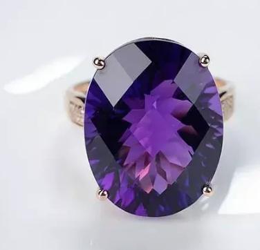 翡翠干青佛紫水晶有哪些功效和寓意？