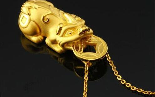 黄金貔貅手链给女人带可行吗？女性朋友提高警惕了