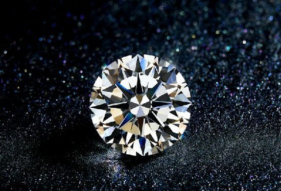 人造钻石来势汹汹 钻石还有价值吗？