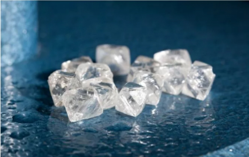 人造钻石怎么样？为什么无法与天然钻石相比