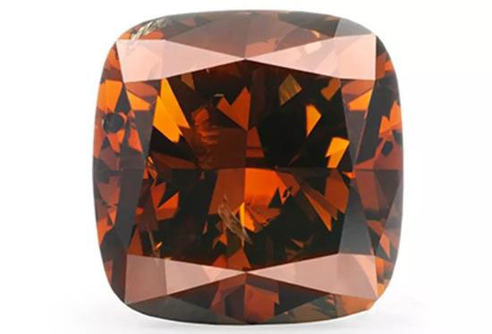 钻石的颜色是怎么形成的？