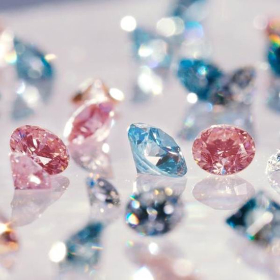 人工合成钻石来势汹汹 你还会选择天然钻石吗？