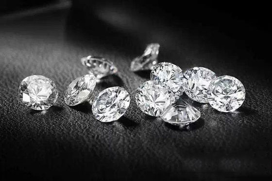 美媒称中国千禧一代更爱珠宝：钻石代表时尚标志