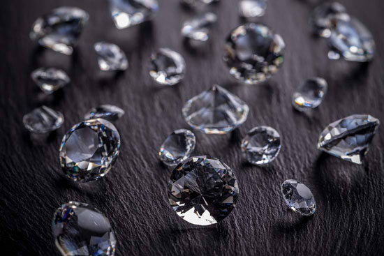 钻石保养秘笈，轻松解决钻石日常保养问题