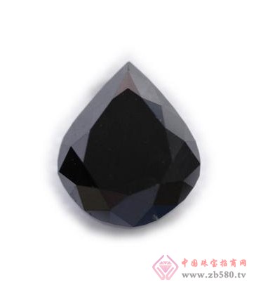 黑钻石：珠宝界的“小黑裙”