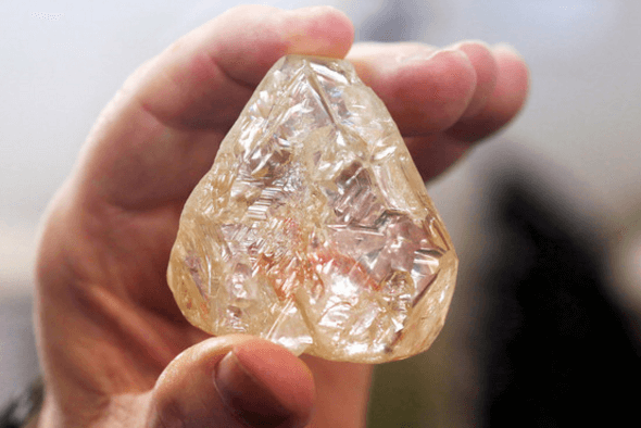 非洲钻石原石价格多少？去非洲旅行适合购买钻石吗？-第2张图片-冰筹网