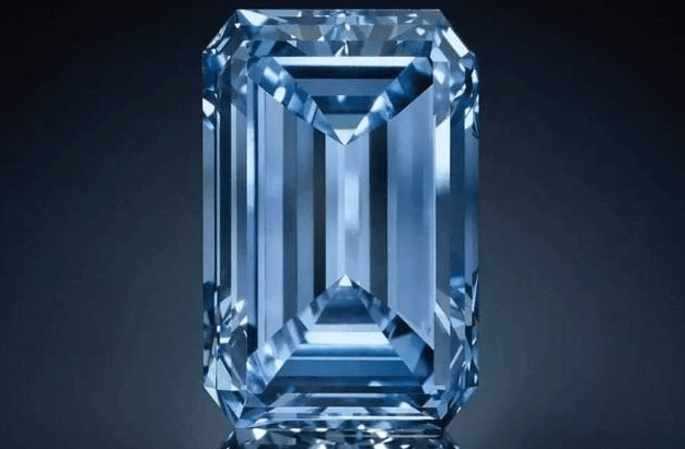 蓝宝石和蓝钻的区别，蓝宝石和蓝钻有什么不一样？