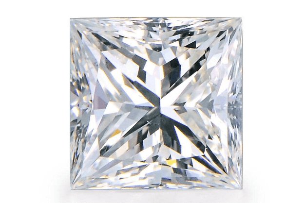 公主方钻石有什么特点？它是异形钻中最流行的代表款式
