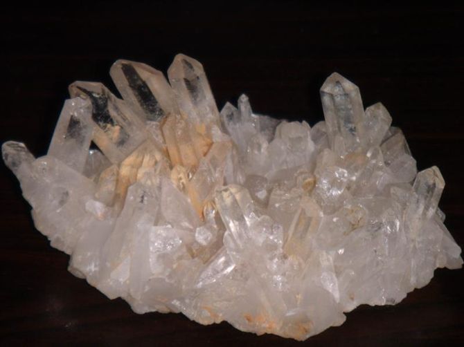 天然水晶石的鉴赏分析