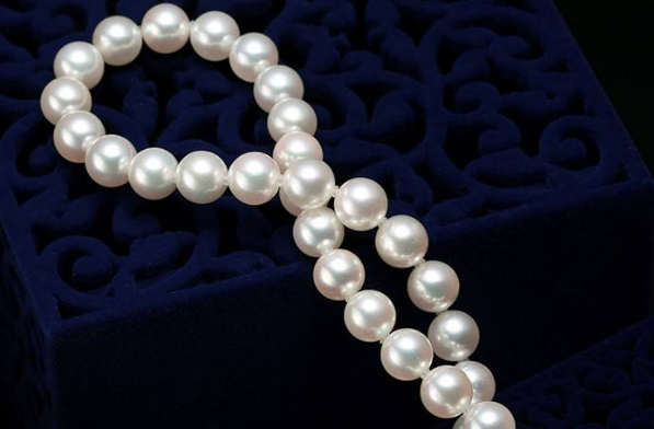 天然珍珠和养殖珍珠的区别在哪里，有什么不一样？