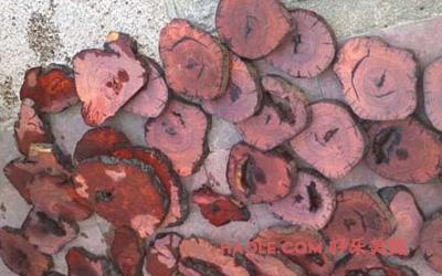 小叶紫檀从原木制作成手串的制造过程-第3张图片-趣盘玩