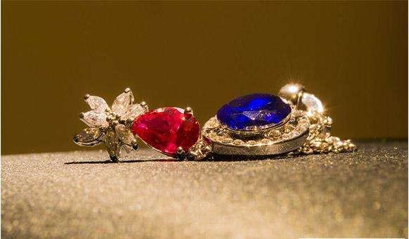 带你了解红宝石和蓝宝石的区别！感受宝石的魅力吧！