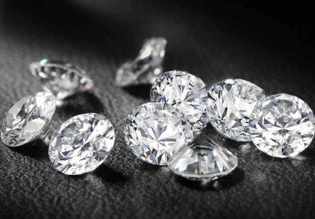 钻石需求增多，1克拉以上涨价明显