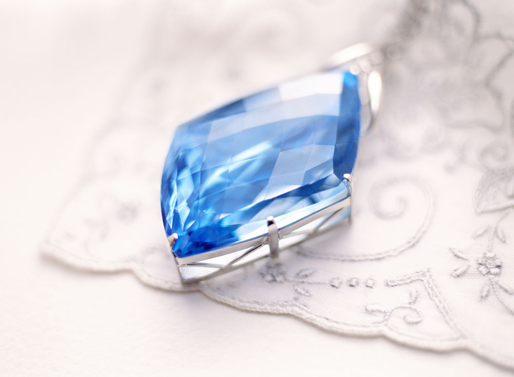 去原产地购买蓝宝石市场价是不是会低一些？在原产地购买蓝宝石是赚了还是亏了？