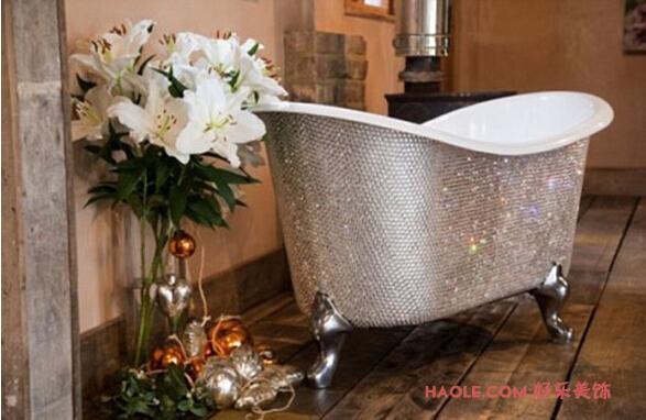 英国推出15万英镑的镶嵌水晶豪华浴缸