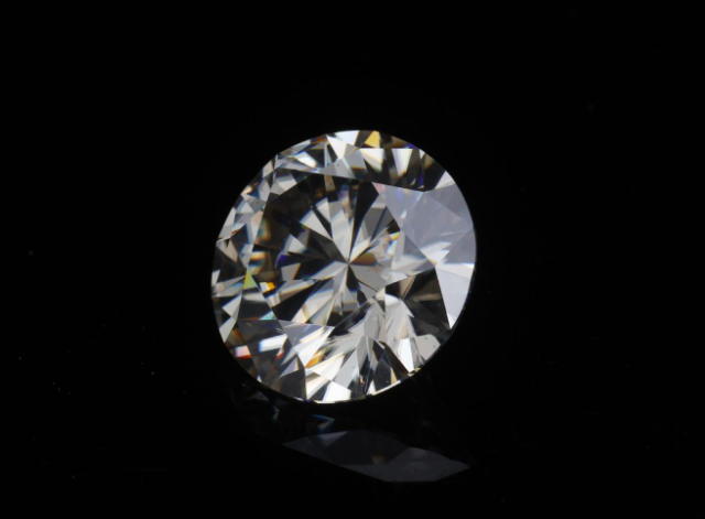 形形色色的假钻石我们该如何分辨