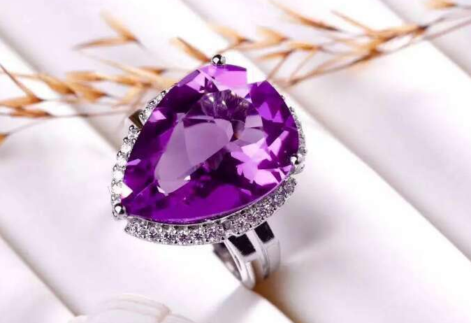 紫黄晶和紫水晶有什么区别