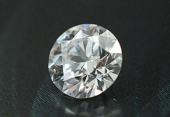 钻石成品价格为裸钻的三倍以上