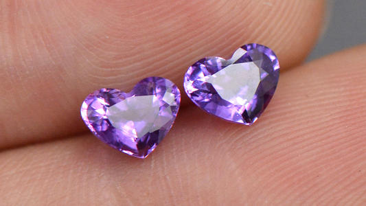 来关注近期风靡的紫色蓝宝石价格！紫色蓝宝石有什么寓意？