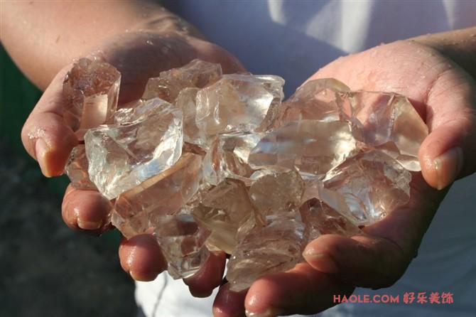 水晶玉国巴西盛产水晶的原因
