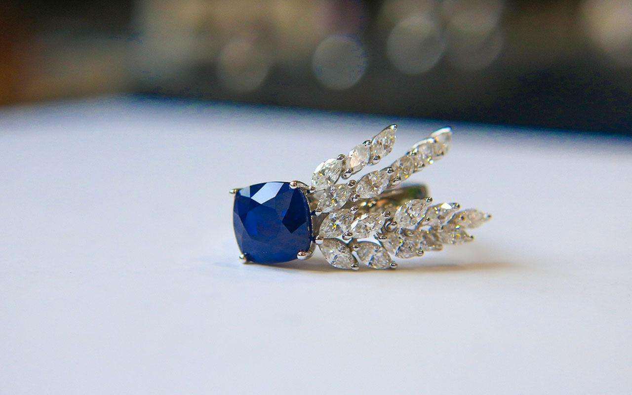 蓝宝石的历史传说居然如此迷人！选购蓝宝石要注意什么？